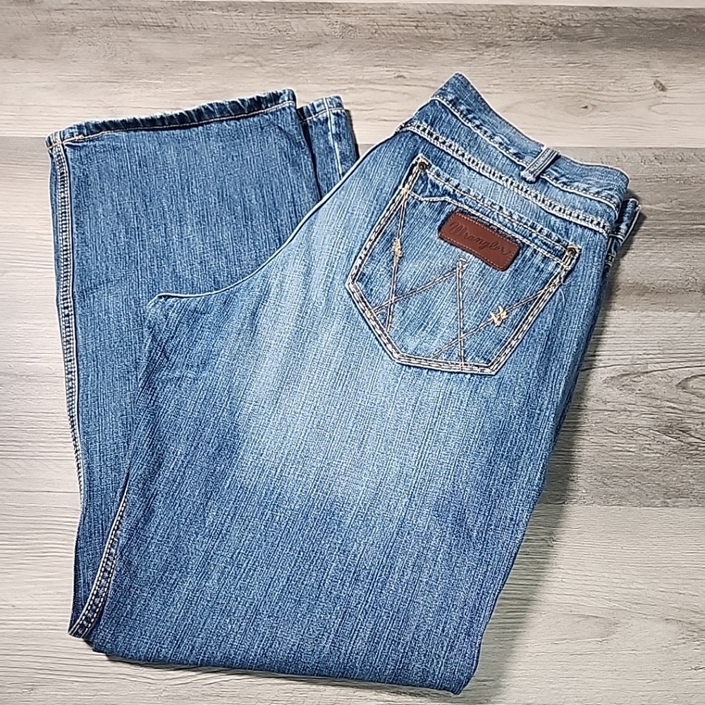 Wrangler Retro Jeans Mens 38x32 Blue Relaxed Boot Denim Cowboy Western Cotton - Picture 3 of 8